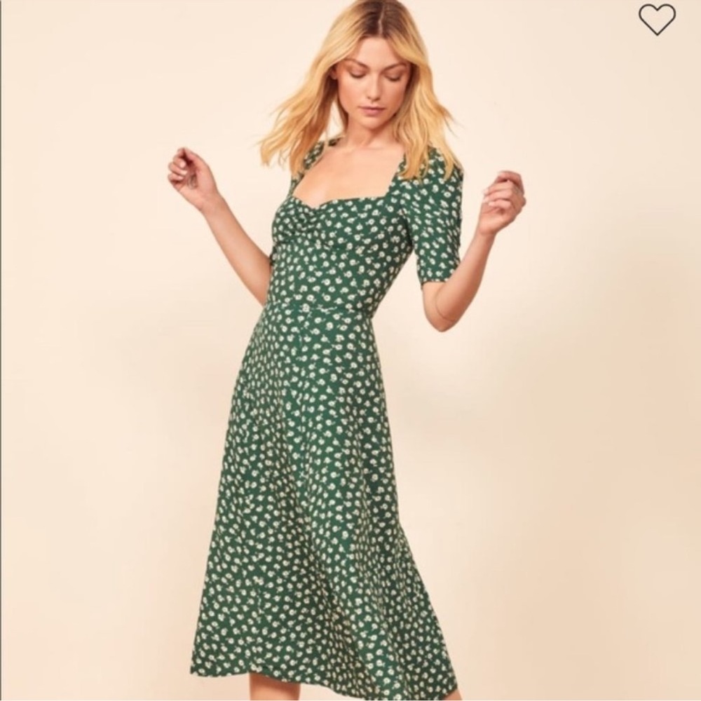 Reformation Matin Dress in Chive, size 6, great condition.